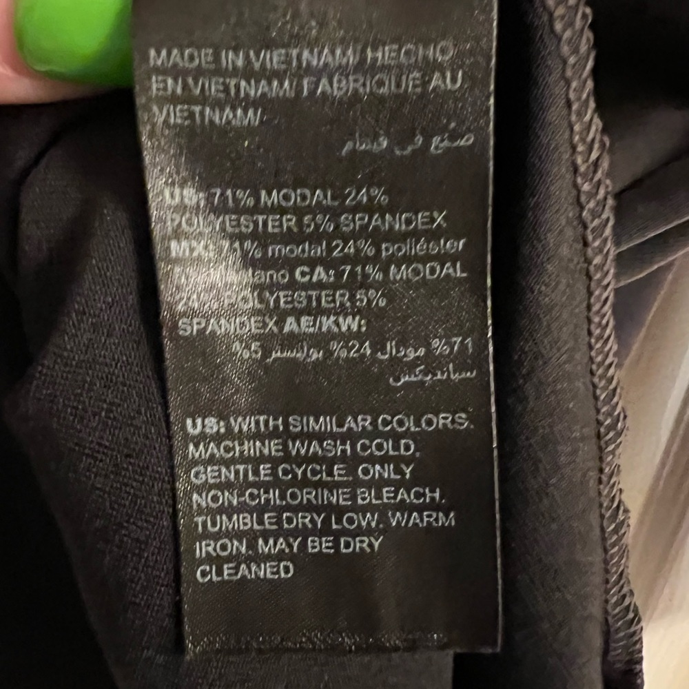 White House Black Market top - Picture 4 of 4
